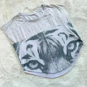 Women’s Nike Tee size M